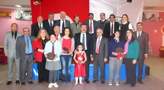 İstiklal Marşı'nı En Güzel Okuma Yarışması Yapıldı