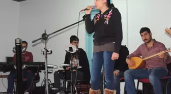 Eleşkirt'te 'Genç Sesler Yarışıyor' Ses Yarışması