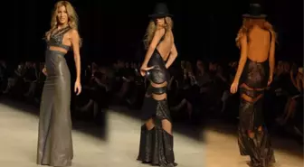 Çağla Şıkel Podyumu Salladı