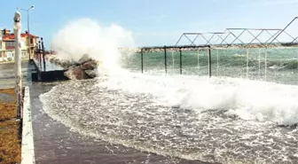Çanakkale Boğazı'nda Kuvvetli Lodos