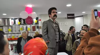 Çaycı Hüseyin İlgi Odağı Oldu