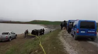 Eşini Kurtarmak İçin Bidon Vermiş