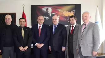 Ulaştırma ve Denizcilik Bakan Yardımcısı'ndan Vali Kızılcık'a Nezaket Ziyareti