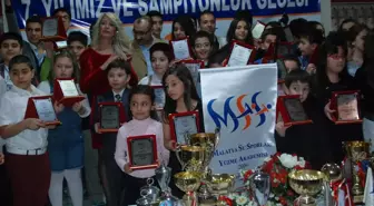 Yüzme Sporcuları Bir Araya Geldi