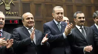 Arslan'a AK Parti Rozetini Başbakan Erdoğan Taktı