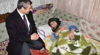 Başkan Tahmazoğlu 103 Yaşındaki Havva Nineyi Ziyaret Etti