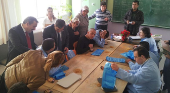 AK Parti Yönetimi Down Sendromlu Çocukları Ziyaret Etti