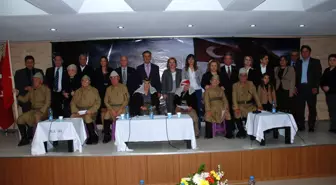 Huzurevi Sakinlerinden Çanakkale Destanı Oratoryosu