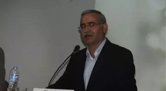 Salihli'de Bediüzzaman Paneli Düzenlendi