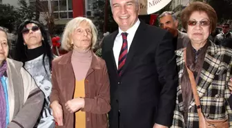 Ustaya Karşıyaka Vefası