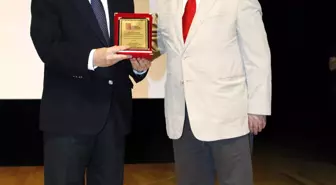 Yenimahalle'de 'Toplum ve Şizofreni' Sempozyumu