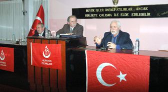 Balıkesir Alperen Ocakları Muhsin Yazıcıoğlu'nu Andı