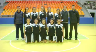 Küçük Kızlar Manisa Şampiyonu