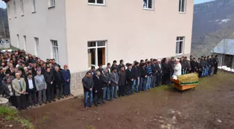 Yargıtay Birinci Başkanı Ali Alkan, Cenazeye Katıldı