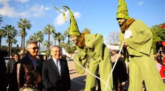 Başkan Poz Verdi, Pepe Çizdi