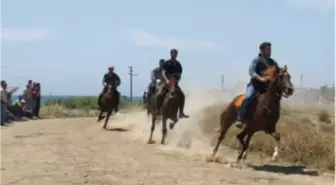 İsabeyli'de Rahvan At Yarışları Yapıldı