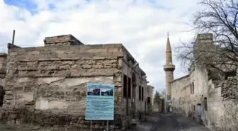 Sokağın Altından Yer Altı Şehri Çıktı