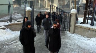 Yüksekova'da Elektrik Kesintisine Tepki