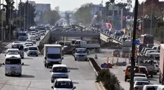 Havaalanı Kavşağında Yan Yollar Açıldı