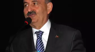 Bakan Müezzinoğlu'ndan Gençlere 'Sağlıklı Yaşam' Tavsiyesi