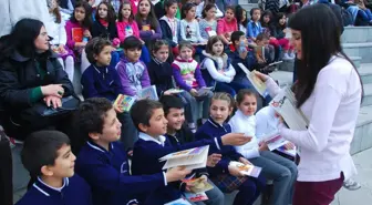 Konya'da Gençler 'Okuma Saati'Nde Buluştu