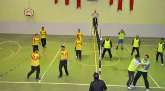 Yerköy Kaymakamlık Voleybol Turnuvası Devam Ediyor