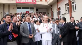 Doktora Dayağa Sağlık Çalışanlarından Protesto