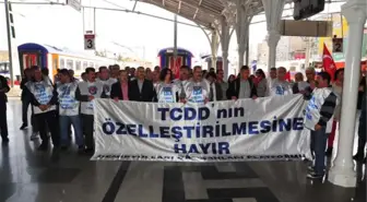 Demiryolu Çalışanları Ankara'ya Yürüyor