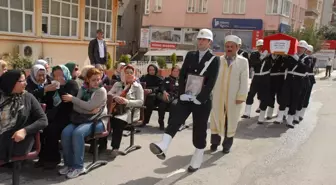 Emekli Emniyet Müdürü Camadan Hayatını Kaybetti