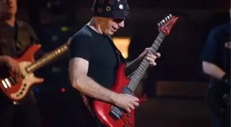 Joe Satriani KüçükÇiftlik Park'a Geliyor