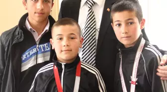 Minik Pehlivanlardan Büyük Başarı