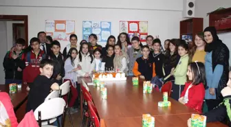 Etüt Merkezi'nde Doğum Günü Heyecanı