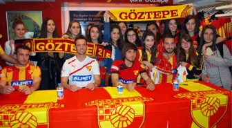 Göztepeli Oyuncular Taraftarlarla Buluştu