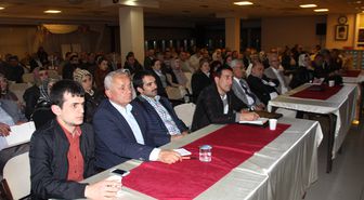 AK Parti Siyaset Akademisinde İnternet ve Sosyal Medya Anlatıldı