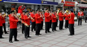 Belediye Bandosundan Issız Adam Şarkısı