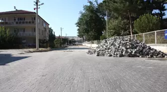 Kula'da Caddeler, Kent Meydanı ile Bütünleşiyor