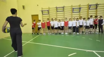 Almanya 'Haremlik-selamlık' Derse Karşı