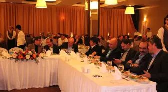 Karadayı'dan İstanbul İl Genel Meclisi Üyelerine Yemek