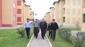 Başkan Karabalık Site Sakinlerini Ziyaret Etti