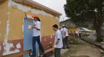 Üç Yüz El Hayalleri Gerçek Yaptı