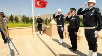 Mardin Emniyetinden Şehitliğe Ziyaret