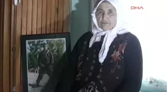 Uşak Şehit Annesi.Analar Ağlamasın Şehit Annesi.