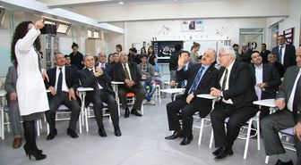 Adapazarı Belediyesi'nden Okullara 'Müzik Sınıfı'