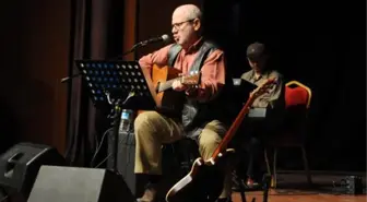 Bülent Ortaçgil İzmit'te