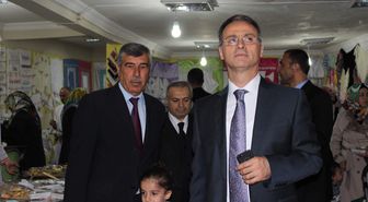 Diyarbakır'da Öğrenciler Yararına Kermes Düzenlendi