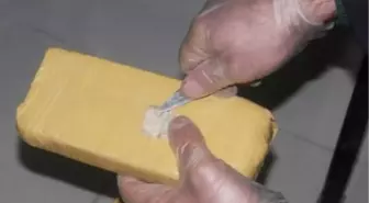 Polisin Otomobilinde Esrar Ele Geçirildi