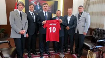 Şampiyon Erdekspor Yönetiminden Vali Turhan'a Ziyaret