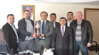Kula Belediyespor'dan Kaymakam Cıbır'a Ziyaret