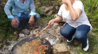 41 Yıl Sonra Keçi Gütmek İçin Bir Araya Geldiler