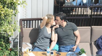 Bade'den Aşk Öpücüğü